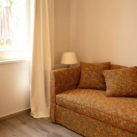 Il Vecchio Ippocastano Adults Only Apartment